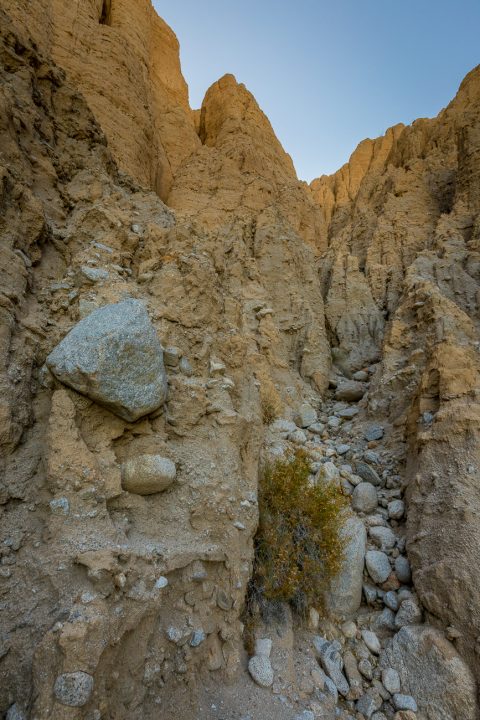 AnzaBorrego; deserts; dry wash; huge cliffs; tiny people; dirt roads; off road; California; San Andreas; Salton Basin
