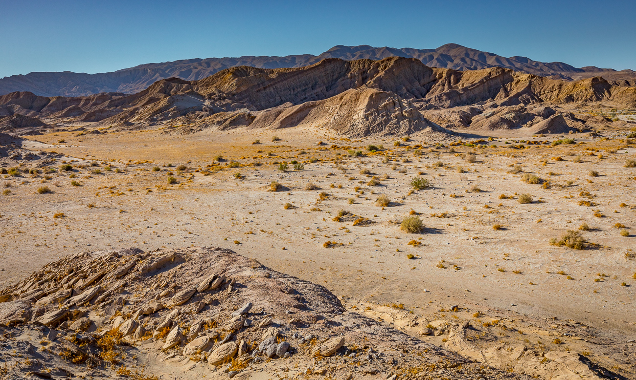 AnzaBorrego; deserts; dry wash; huge cliffs; tiny people; dirt roads; off road; California; San Andreas; Salton Basin